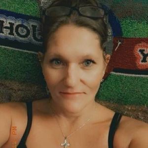 Meet your Posher, Renea